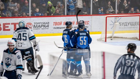ХК «Динамо-Алтай» выиграл у «Норильска» 5:3 в своём заключительном матче сезона