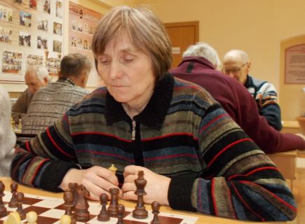 Мастер ФИДЕ Виктор Гемпель выиграл первенство края по рапиду среди ветеранов. 