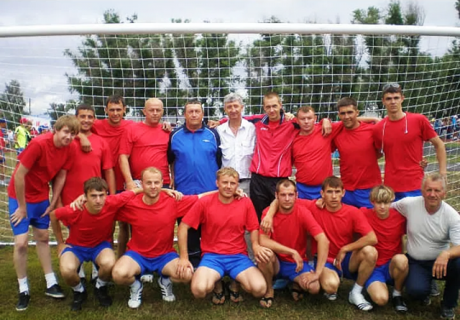 Чемпионский состав 2011 года. Фото предоставлено участниками турнира