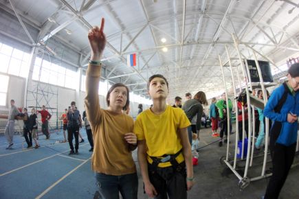 Алтайские скалолазы завоевали пять наград на домашнем первенстве СФО.