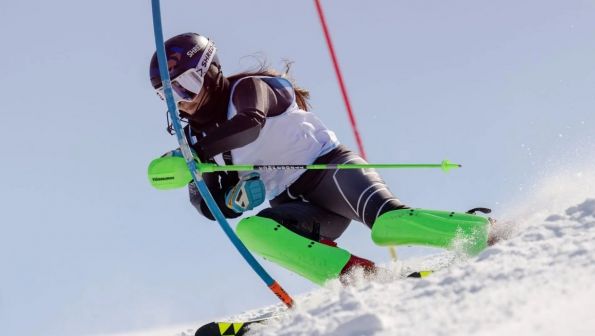 Горнолыжница Таисья Форьяш завоевала две серебряные награды на чемпионате России в Южно-Сахалинске (спорт лиц с ПОДА)