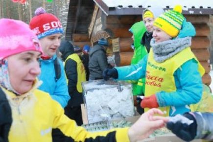 В день открытия зимнего сезона на «Трассу здоровья» в Барнауле пришло более 7000 человек.