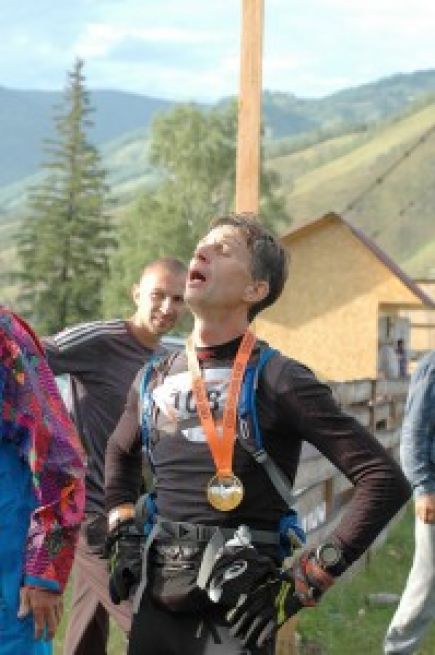 Второй год подряд барнаульский клуб любителей бега «Восток» выигрывает открытые всероссийские соревнования "Алтай Ультра Трейл" в командном зачёте.