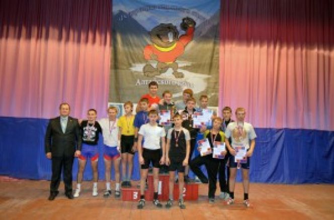 В посёлке Дружба Алейского района завершилось открытое лично-командное первенство Алтайского края среди детей и юношей, посвящённое памяти Юрия Сухорукова.