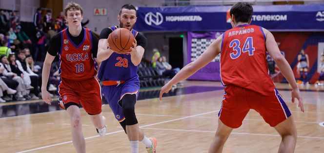 Фрагмент матча Суперлиги ЦСКА-2 - БК "Новосибирск". Фото: сайт РФБ