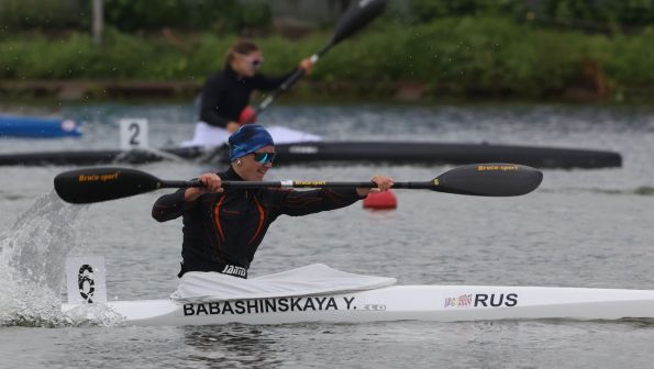 Байдарочница Юлия Бабашинская - чемпионка России на дистанции 1000 метров 