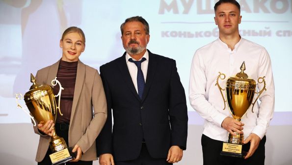 Звёзды сошлись! В Алтайском училище олимпийского резерва наградили лучших спортсменов региона по итогам 2025 года (фото)