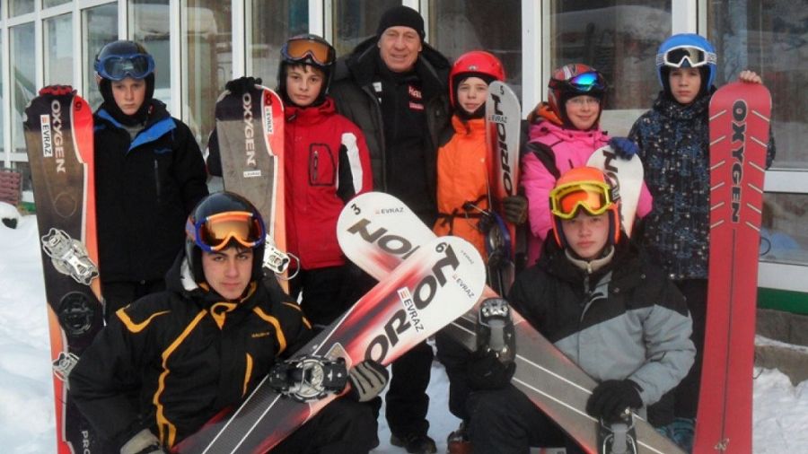 Декабрь 2011 года. Заслуженный тренер России Владимир Фоминых во время первой тренировки в Белокурихе. Фото: Алтайский спорт 