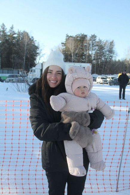 Яна с дочерью. Фото: Ярослав Махначёв