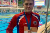Кирилл Паринов завоевал бронзу чемпионата России. Мужской квартет обновил рекорд страны в эстафете 4х50 метров 