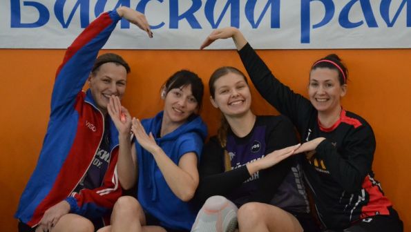 "Благовещенка-2026": продолжаются зональные старты в женском баскетболе и волейболе, начали отбор в финал гиревики 