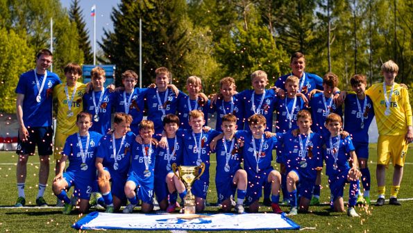 Команда Академии "Динамо-2013" выиграла межрегиональный турнир «PRO FOOTBALL CUP», посвященный 20-летию СШОР Алексея Смертина