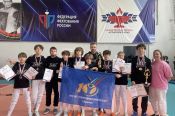 В Барнауле прошло региональное первенство по фехтованию на саблях (U15)