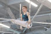 Кирилл Жигалов – абсолютный победитель первенства Сибири. Алтайские гимнасты завоевали на соревнованиях 17 медалей