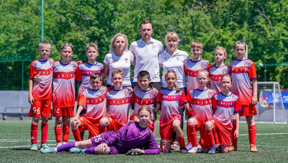 Бронзовый загар. Футболисты СШОР Алексея Смертина стали третьими в финале VI Всероссийского турнира среди смешанных команд до 12 лет (фото) 