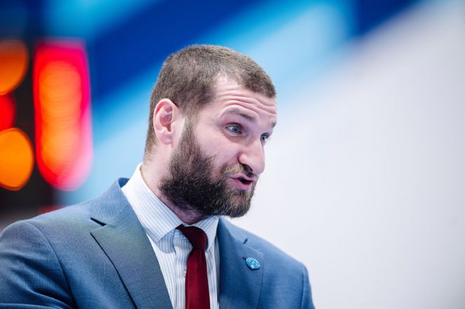 Михаил Терехов возвращается работать в Барнаул! Фото: канал о баскетболе "Перехват"