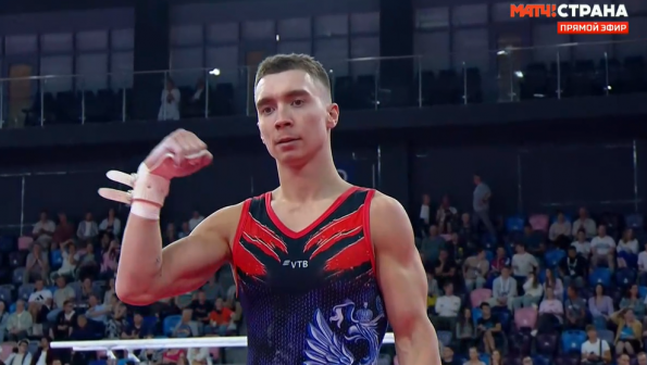 Сергей Найдин чемпион России на перекладине и бронзовый призёр - на брусьях 