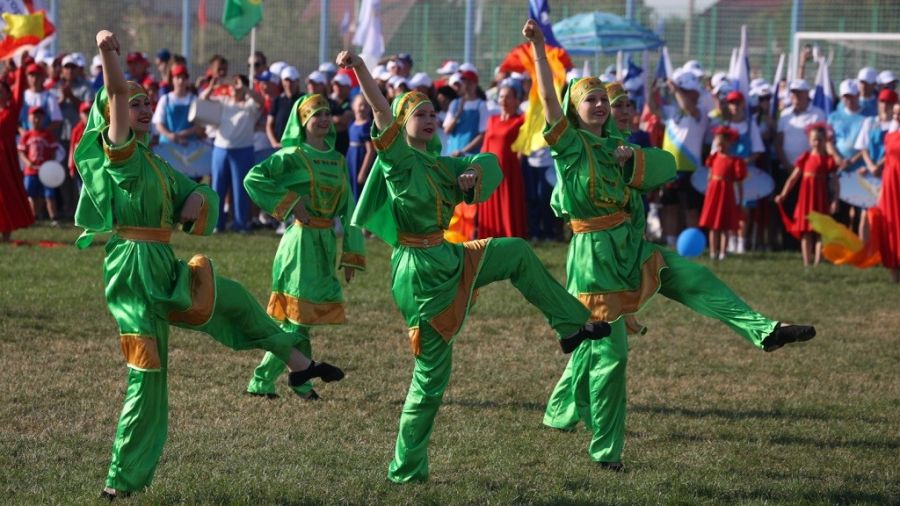 Творческие выступления на церемонии открытия. Фото: Олег Богданов