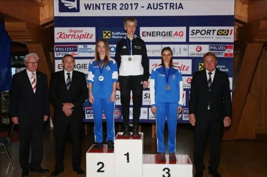 Призовой пьедестал чемпионата Европы по летнему служебному биатлону среди полицейских. Фото из галереи Марины Зятьковой