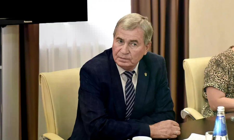 Директор СШ "Полимер" Павел Сальников. Фото: официальный сайт Барнаула