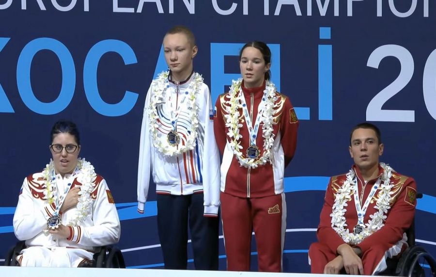 Сборная России с Романом Ждановым на первом этапе выиграла комбинированную эстафету. Фото: Паралимпийский комитет России
