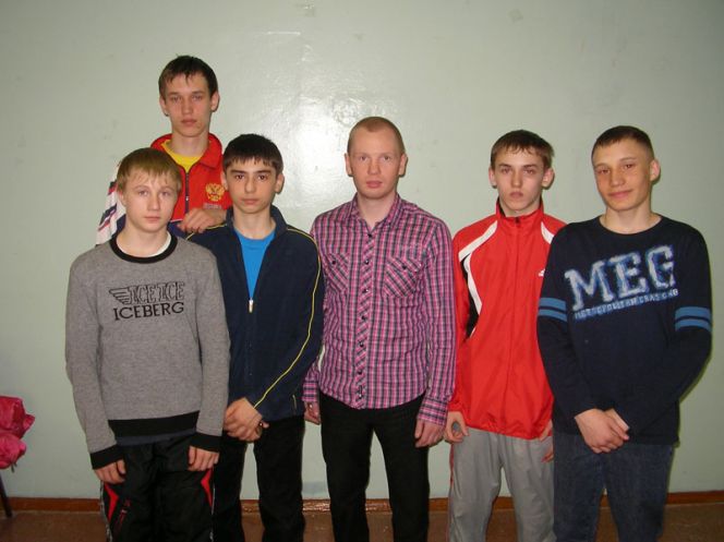 Алтайские спортсмены 1995-1995 годов рождения успешно выступили на соревнованиях в Омске.