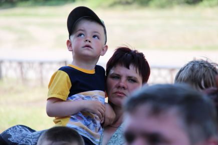 Село сжало кулаки