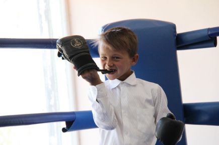 Село сжало кулаки