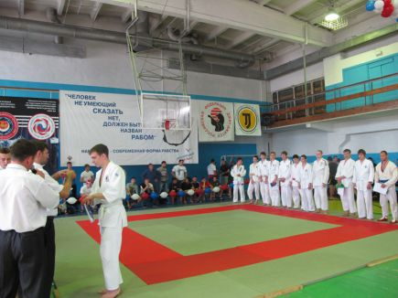 В Барнауле прошёл III межрегиональный детско-юношеский фестиваль единоборств «Детям планеты – мир без наркотиков» на призы детского фонда «Динамо» (фото).