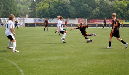 Вратарь - полкоманды!