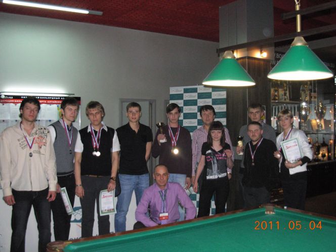 Вчера в Сибирском бильярдном центре «Богема» прошёл ежегодный городской турнир по бильярду «Шар Победы», посвященный 66-летию Победы в Великой Отечественной войне.