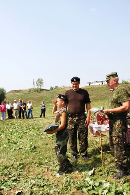 В Змеиногорске в рамках традиционного казачьего праздника «Потомки Ермака» прошла первая краевая спартакиада допризывной казачьей молодёжи (фото).