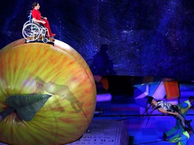 Покатилось яблочко! 