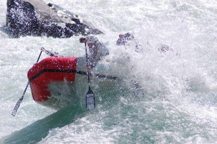 Сборная Алтайского края по рафтингу завоевала три командные медали на Всероссийских соревнованиях «Кубок Катуни – Акталай Маргаан 2012» (фото).