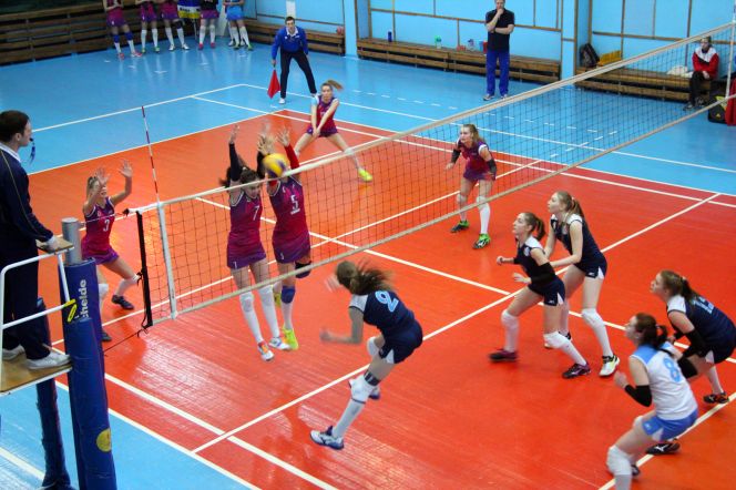 Финальные игры женской высшей лиги «Б» с участием команды «Алтай-АГАУ» пройдут в Череповце и Иркутске