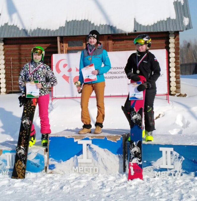Дарья Фадеева – победитель первенства Сибири в параллельном слаломе среди юниорок
