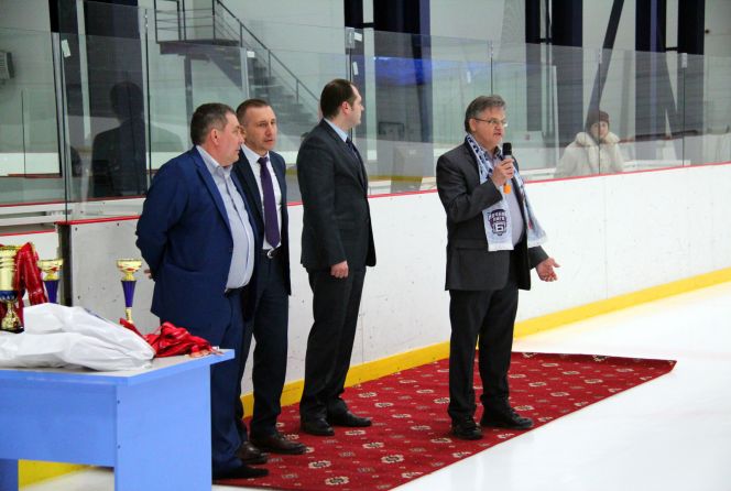 Начальник спортивного отдела Ночной хоккейной лиги Владимир Карпов об организации турниров в Алтайском крае: «В этом году соревнования стали лучше»