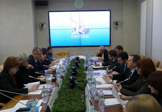 Под председательством руководителя краевой федерации плавания Сергея Кашникова в Общественной палате РФ прошли слушания о внедрении в России плавательного всеобуча  