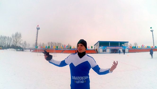 Видео. Футболисты Завьяловского района на последней минуте вырывают победу у кытмановцев