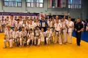 Алтайские каратисты выиграли четыре золотые медали на чемпионате и первенстве СФО и УФО по киокусинкай