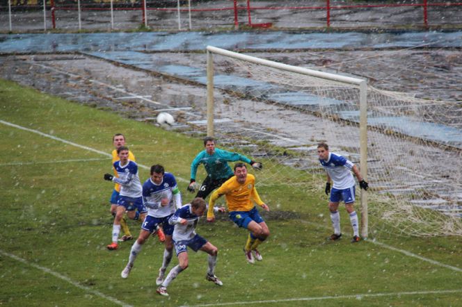 В последнем домашнем матче этого года барнаульское «Динамо» проиграло команде «Луч-Энергия» из Владивостока – 1:2.