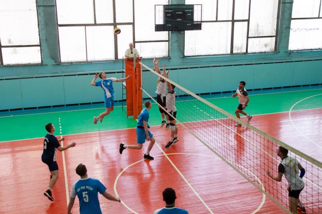 Сборная БЮИ МВД России – чемпион Барнаула по волейболу среди мужских команд