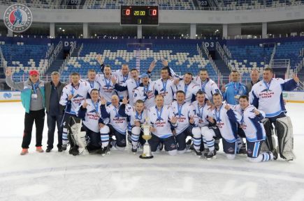 Алтайский хоккеист играл с Путиным, Шойгу, Буре