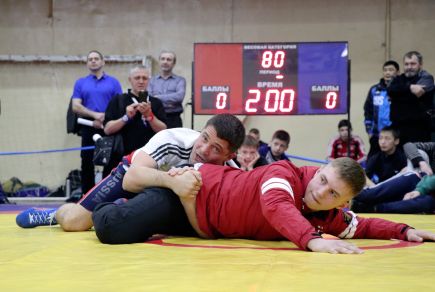 Олимпийский чемпион Алексей Мишин на 48-м Всероссийском юношеском турнире памяти Героя Советского Союза лётчика-штурмовика Ивана Григорьева. Новоалтайск, 2018. Фото: Виталий УЛАНОВ