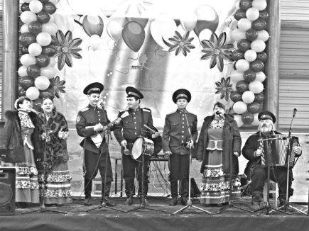 Через хоккей - в передовики