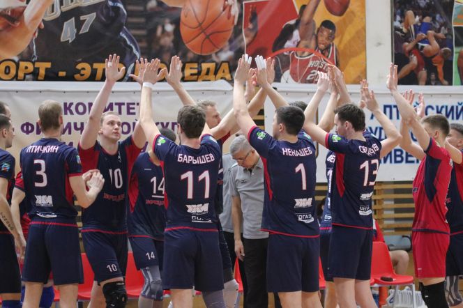 «Университет» (Барнаул) – «Грозный» (Грозный) 3:0. Фото: Виталий УЛАНОВ