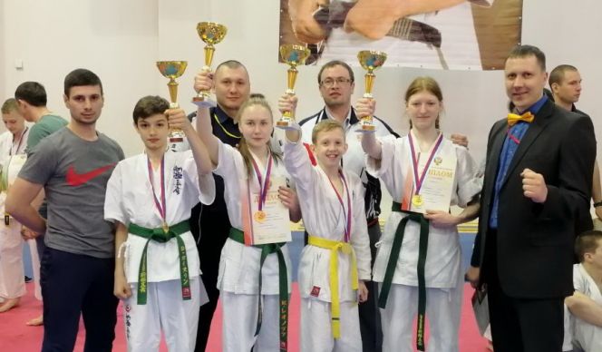 Алтайские спортсмены на первенстве России по синкёкусинкай. Москва, 2018. Фото: Ярослав Расов