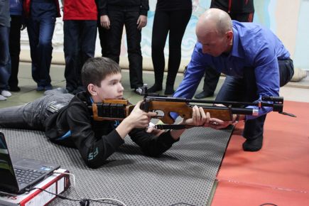 В декабре олимпийский чемпион Сергей Тарасов проведёт для юных биатлонистов Алтая мастер-класс, посвящённый лыжной подготовке.
