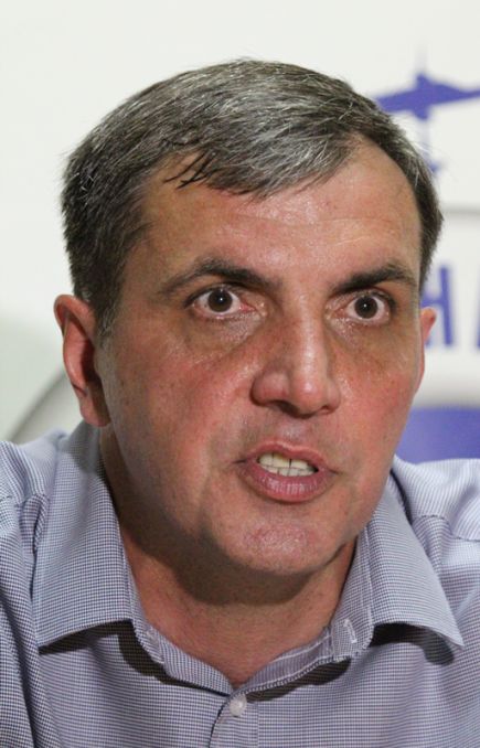 Главный тренер ФК «Чита» Константин Дзуцев. Фото: Виталий УЛАНОВ