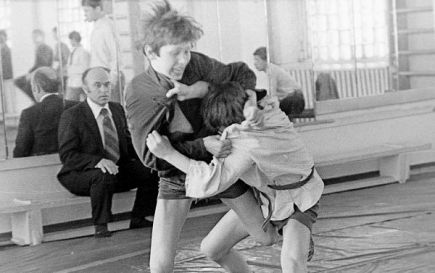 Всё, чему Вячеслав Елистратов научился в «Спарте», он передаёт нынешним воспитанникам школы. Фото из архива Вячеслава Елистарова